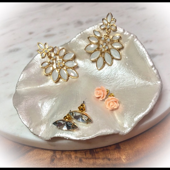 Jewelry - 3 Pair Earring Bundle